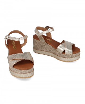 Sandalias metalizadas de cuña Catchalot 5736