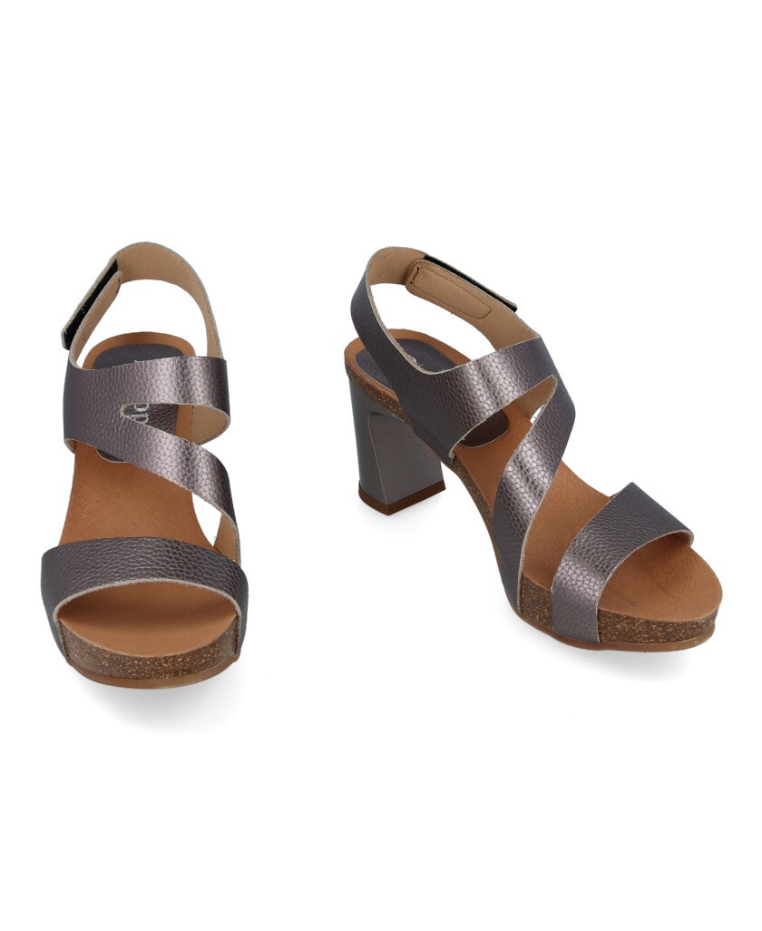 Penelope 5067 platform sandals