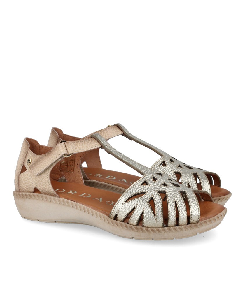 Metallic Catchalot 28935 low sandal