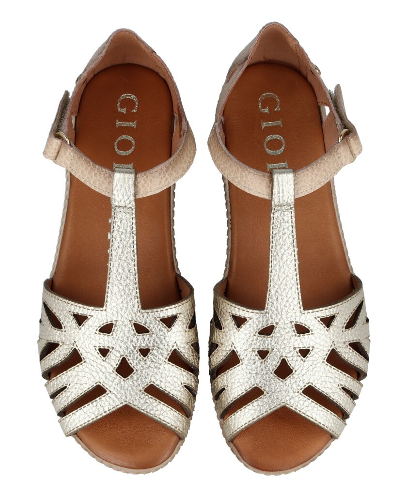 Metallic Catchalot 28935 low sandal