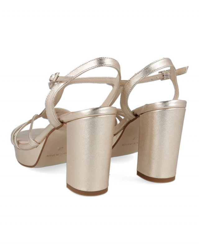 Sandalias de tacón metalizadas Marian 62206