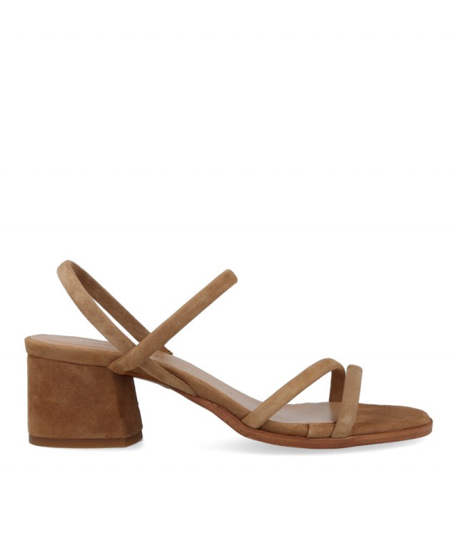 Low heel shoe camel color Bryan 2614