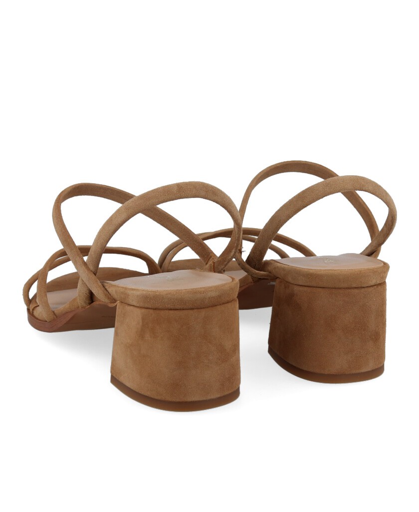 Low heel shoe camel color Bryan 2614