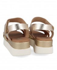 Sandalia metalizada urbana Catchalot 5674