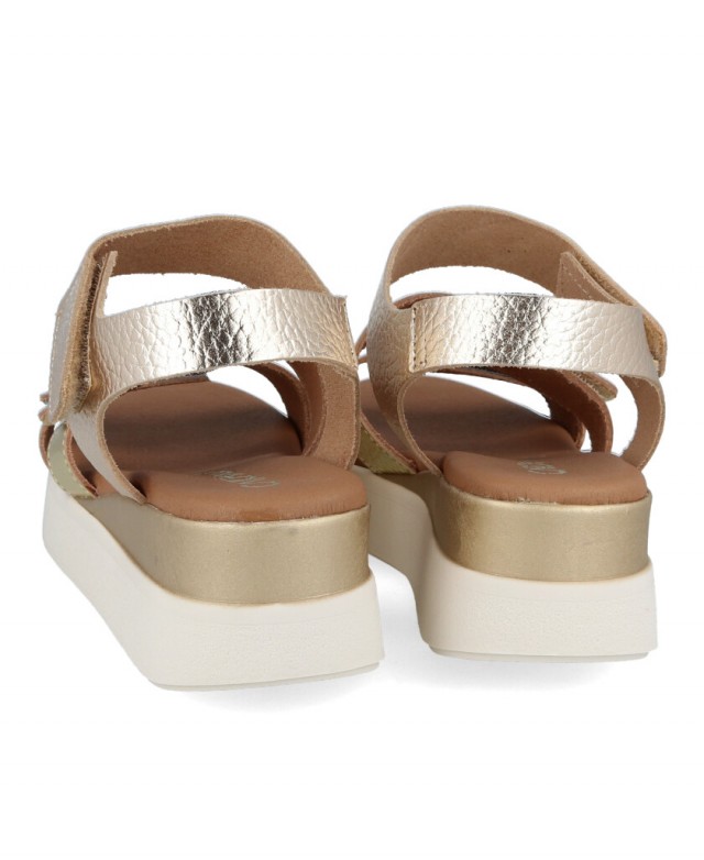 Sandalia metalizada urbana Catchalot 5674