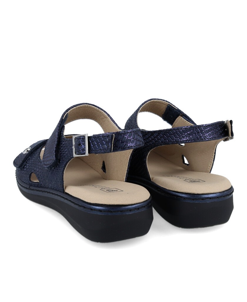 Sandalia abierta color azul marino Pitillos 10300