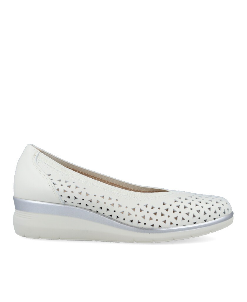 Pitillos 10372 women's white pumps