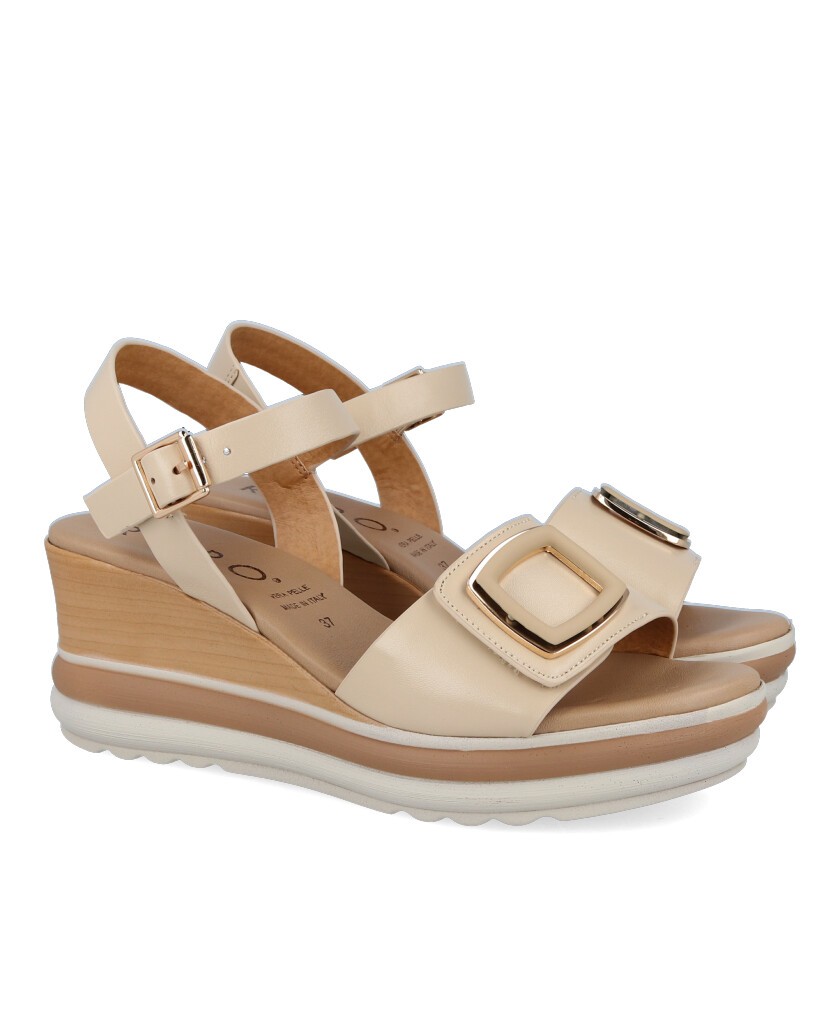 Sandalia beige con cuña Repo Phil Gatiér 20237