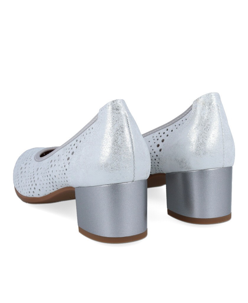 Metallic Perforated Low Heel Pitillos 10461