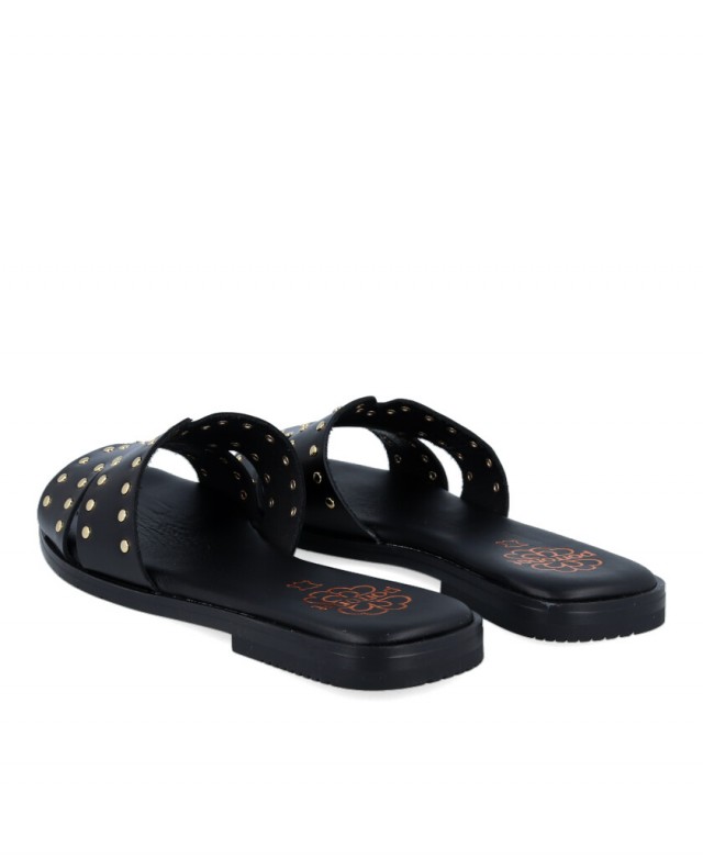 Porronet 3115 Black Studded Slip-on Sandals