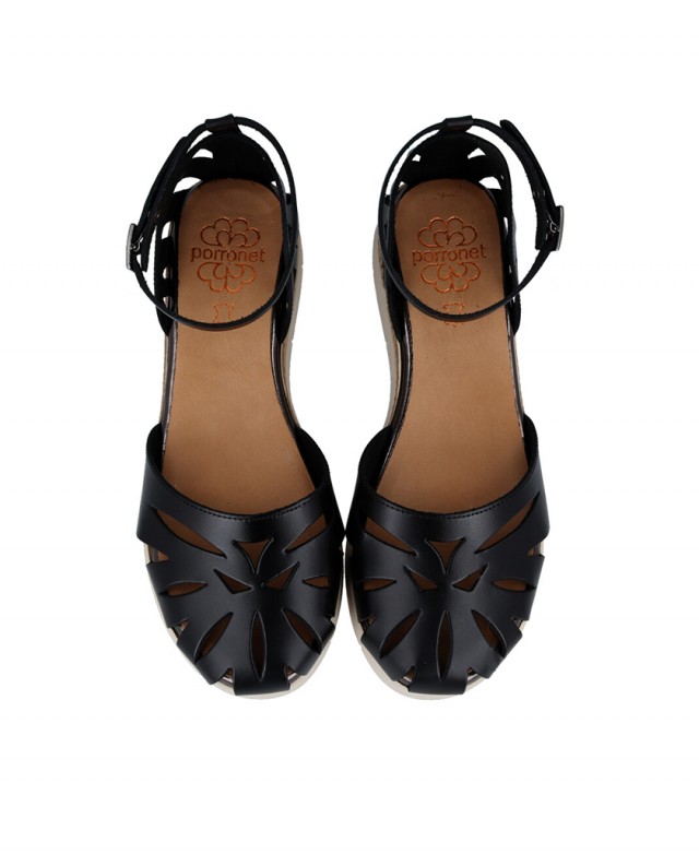 Porronet Carlota 3151 die-cut sandal