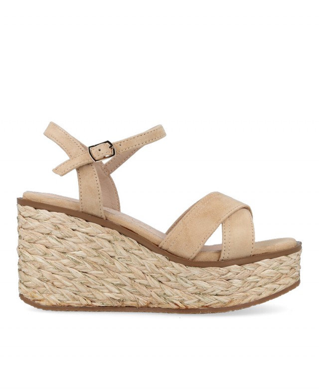 Sandalia de tacón de color taupe Eva Paris 28948