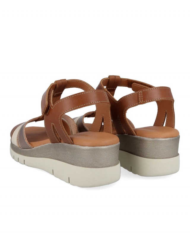 Sandalias de tiras multicolor Andares 255835