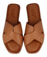 Sandalias para mujer en color cuero Caracteristicas con hebilla altura de piso 1 cm zapato de estilo casual suela de goma termo