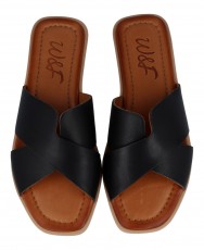 Sandalias para mujer en color negro Caracteristicas con hebilla altura de piso 1 cm zapato de estilo casual suela de goma termo