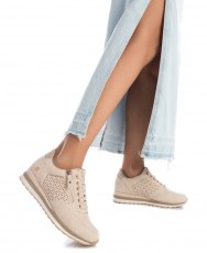 Zapatillas beige troqueladas Xti 142234 Zapatillas beige troqueladas Xti 142234