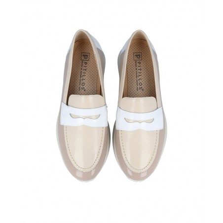 Pitillos 10420 Beige Patent Leather Loafers