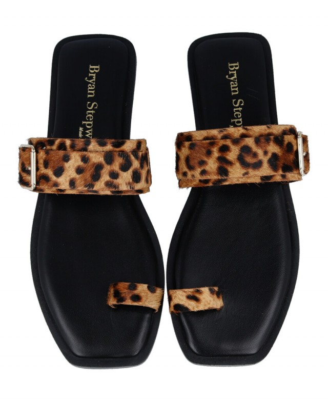 Bryan 7302 Animal Print Flat Thong Sandal Bryan 7302 Animal Print Flat Thong Sandal