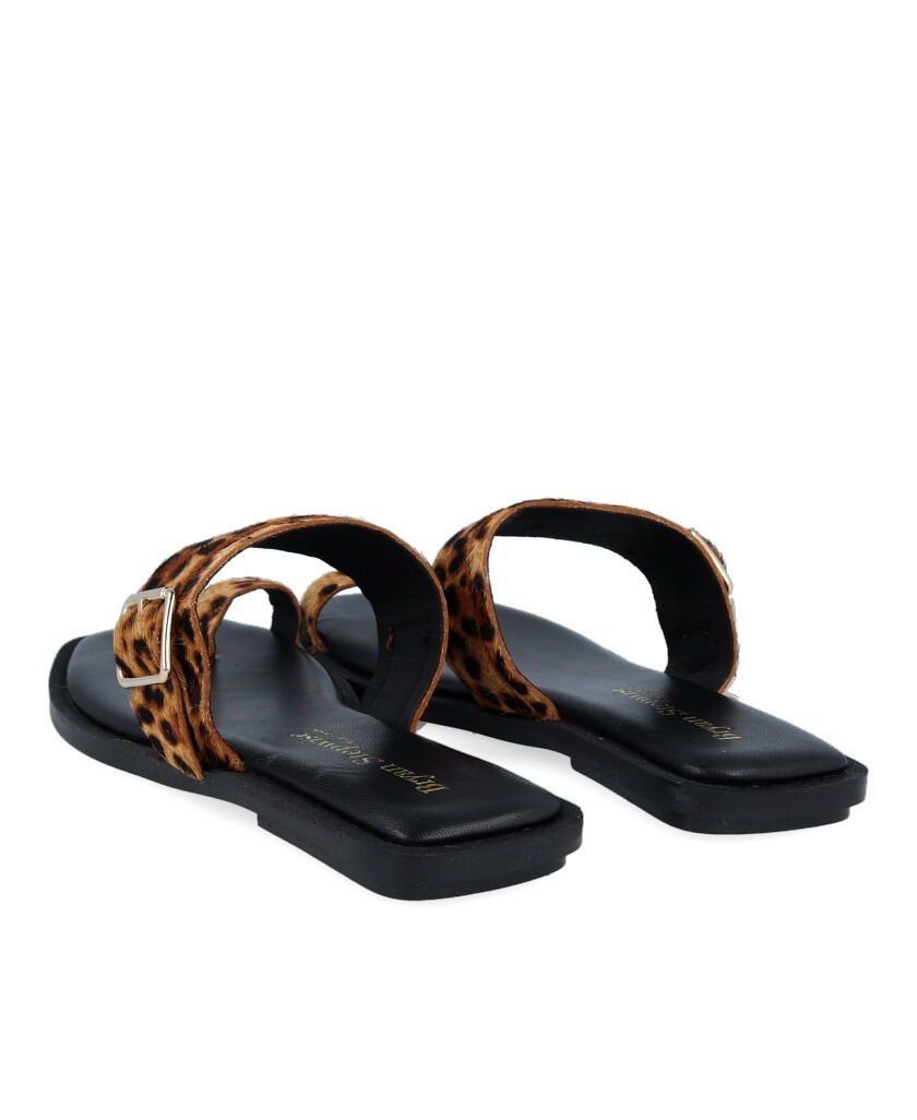 Bryan 7302 Animal Print Flat Thong Sandal