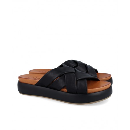 W&F Lyssa K-2 platform sandals