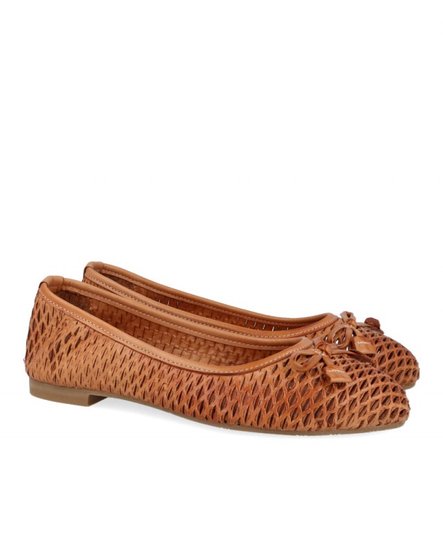 Bailarinas de piel troqueladas W&F Camille C-2 Bailarinas de piel troqueladas W&F Camille C-2