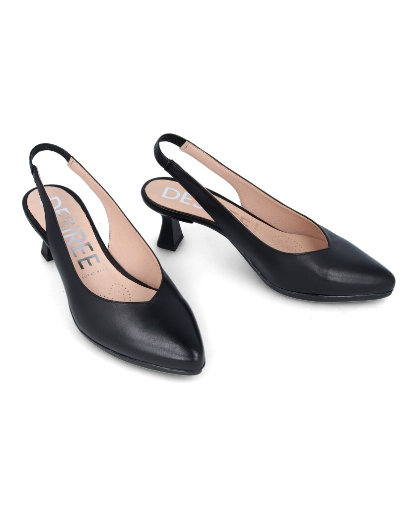 Desireé Maia 1 Black leather pumps