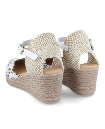 Espardena o yute para mujer en color blanco Caracteristicas con hebilla cuna 6 cm zapato de estilo casual suela de goma termopl