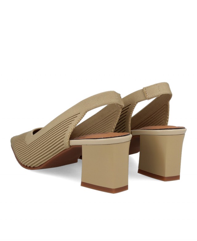 Zapato de salón de color beige Miss Elastic 76721