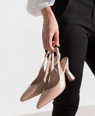 Zapato de salón nude Patricia Miller Guadix 5529
