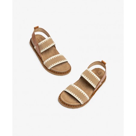 Sandalia de piel de color marrón Yokono Bolus 255