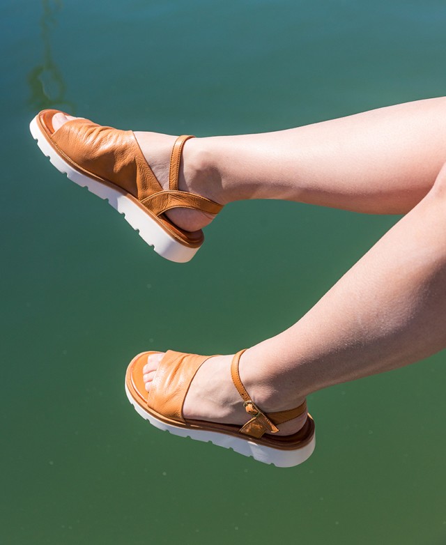 Sandalias de piel suave W&F Effie M-2