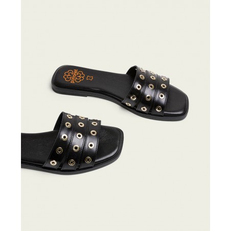 h2Sandalia negra con tachuelas Porronet Venus 3119 h2 pDejate seducir por la Sandalia Porronet Venus 3119 en color negro el com