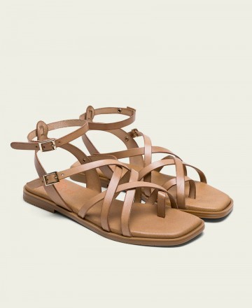 h2Zapatilla de mujer color taupe Porronet Vita 3121 h2 pDescubre la elegancia sutil con la Zapatilla Porronet Vita 3121 el calz