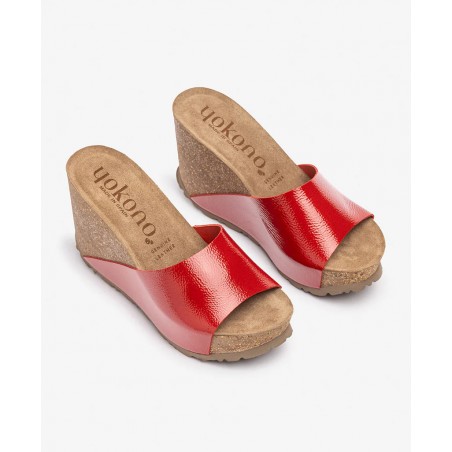 Yokono Corfu 253 Red Wedge Clogs