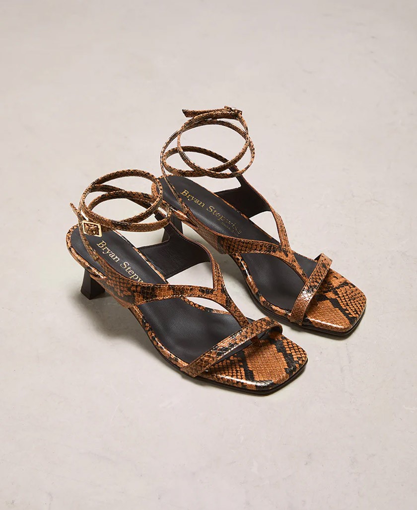 Sandalias de tacón animal print Bryan Gara 6609