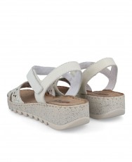 Sandalias blancas Walk & Fly Savina 9371 50401