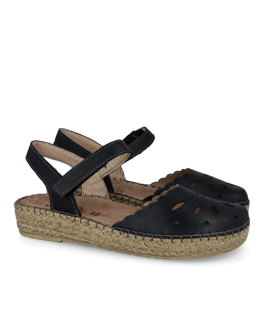 Walk & Fly Rijeka 7665 50422 Closed Toe Sandals