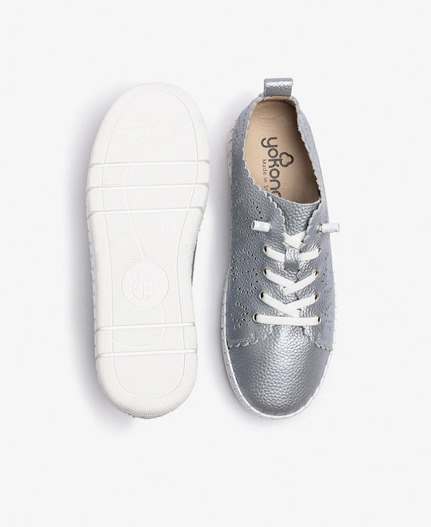 Sneakers plateadas de mujer Yokono Flow 005