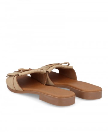 h2Sandalias de piel beige Andares Abi 16 h2 pRedescubre la esencia del verano con las Sandalias Andares Abi 16 en color beige S