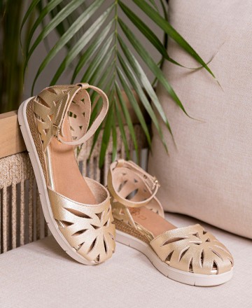 Porronet Carlota 3151 Gold Wedge Sandals