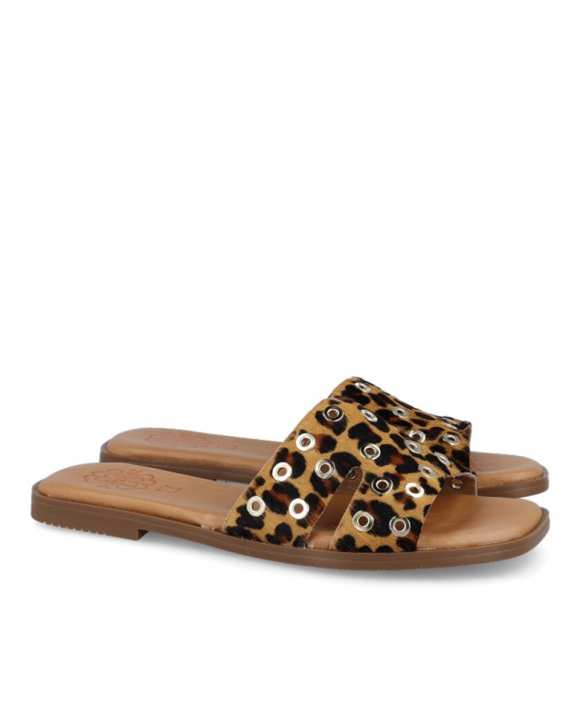 Sandalia animal print tachuelas Porronet 3117 Sandalia animal print tachuelas Porronet 3117