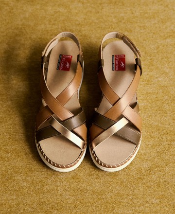 Sandalia con cuña Fluchos Leza F2135