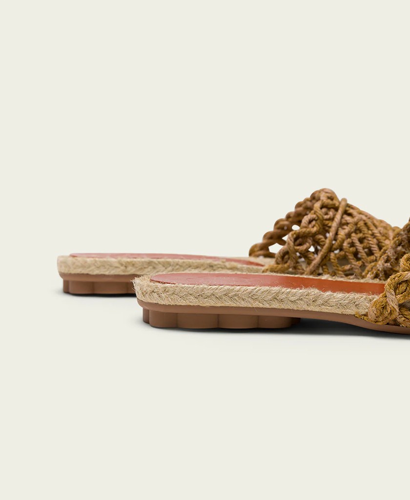 h2Sandalias de yute Porronet Cora  W215 020 h2 pSumergete en la autentica esencia del verano en Cadiz con las Sandalias de Yut