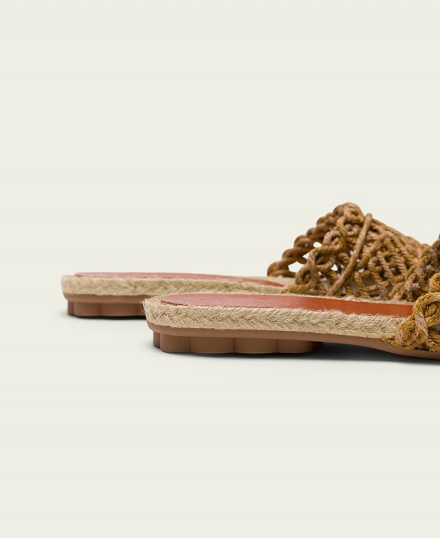 h2Sandalias de yute Porronet Cora  W215 020 h2 pSumergete en la autentica esencia del verano en Cadiz con las Sandalias de Yut