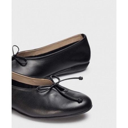 Sandalias planas negras Wonders Celestina A61172