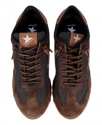 Zapatillas urbanas color camel Cetti C-1259
