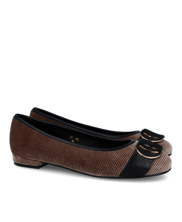 Catchalot Eastland 02757 7 Embellished Ballerina Flat Catchalot Eastland 02757 7 Embellished Ballerina Flat