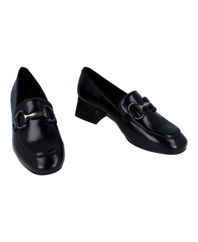 Catchalot 40-2436-20 moccasins with heel