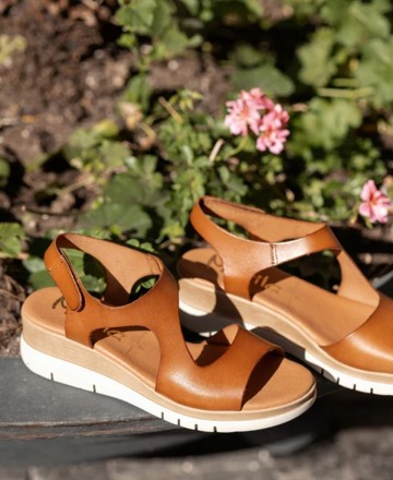 Marila Allen womens leather wedge sandals