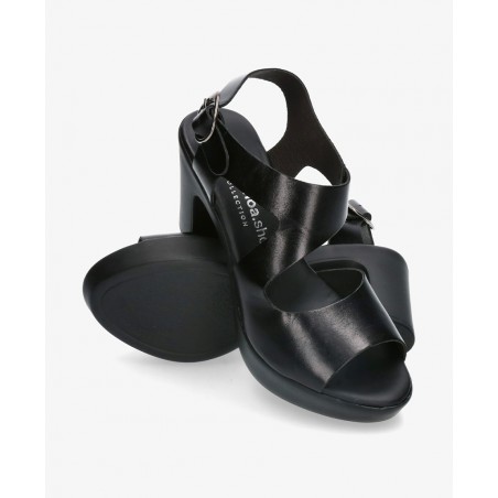 Sandalias negras Kissia 450